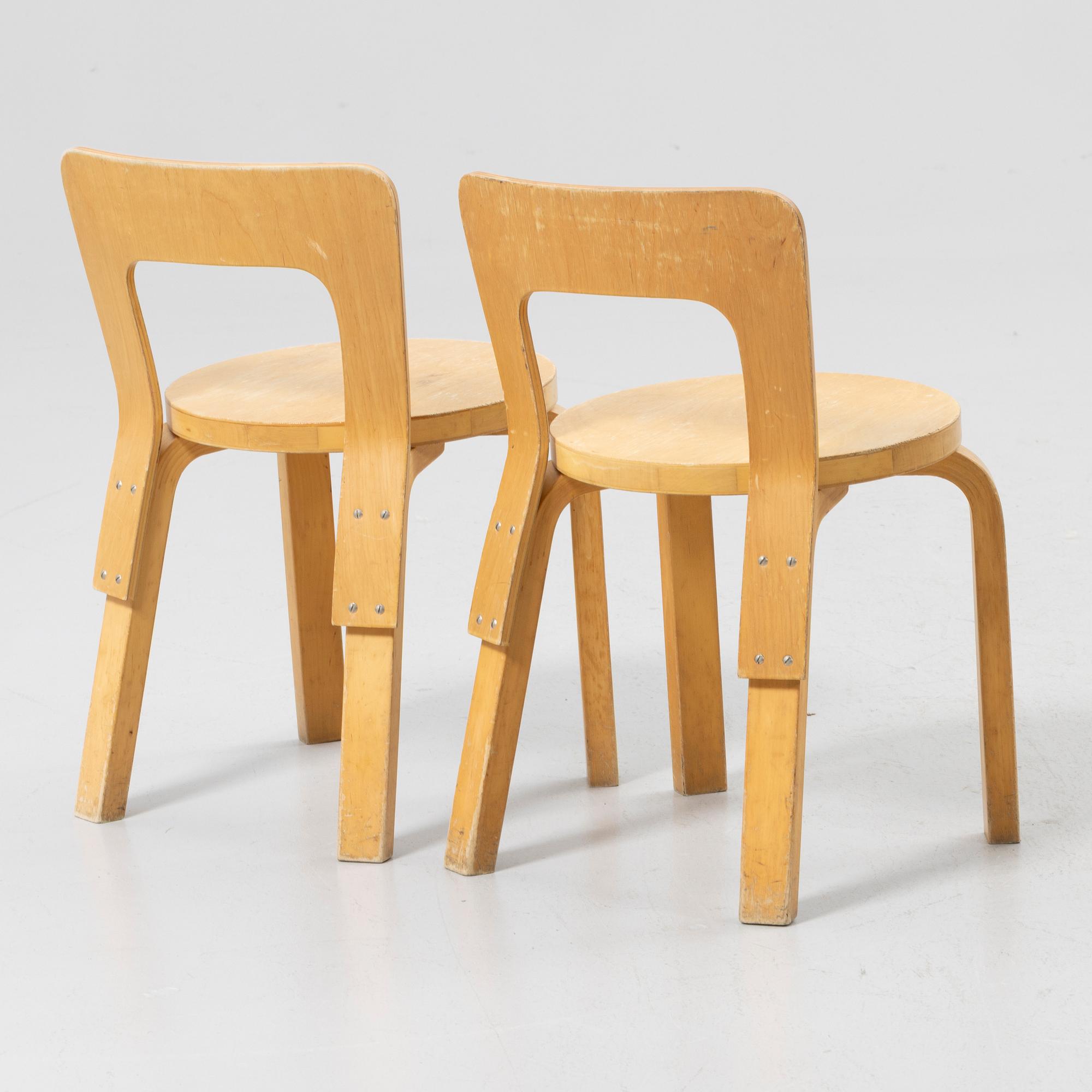 Alvar Aalto, barnstolar, ett par, modell 66, Artek, Finland.