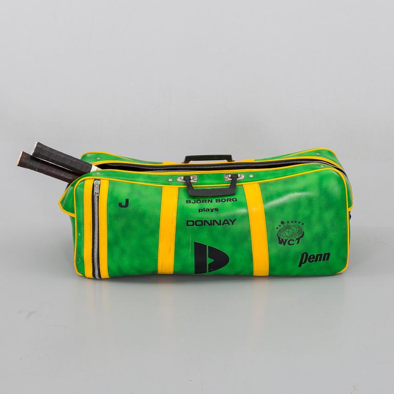 SPORTBAG "BJÖRN BORG PLAYS DONNAY" and two tennis racket, 1970's.