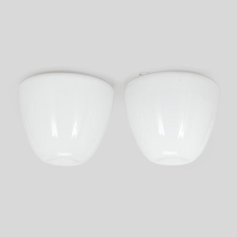 Gunnel Nyman, Two mid-20th century pendant '80115' /  H2-70, light for Idman.