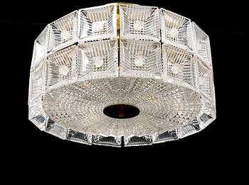 TAKLAMPA, Carl Fagerlund, Orrefors, 1900-talets andra hälft. Höjd ca 25 cm.