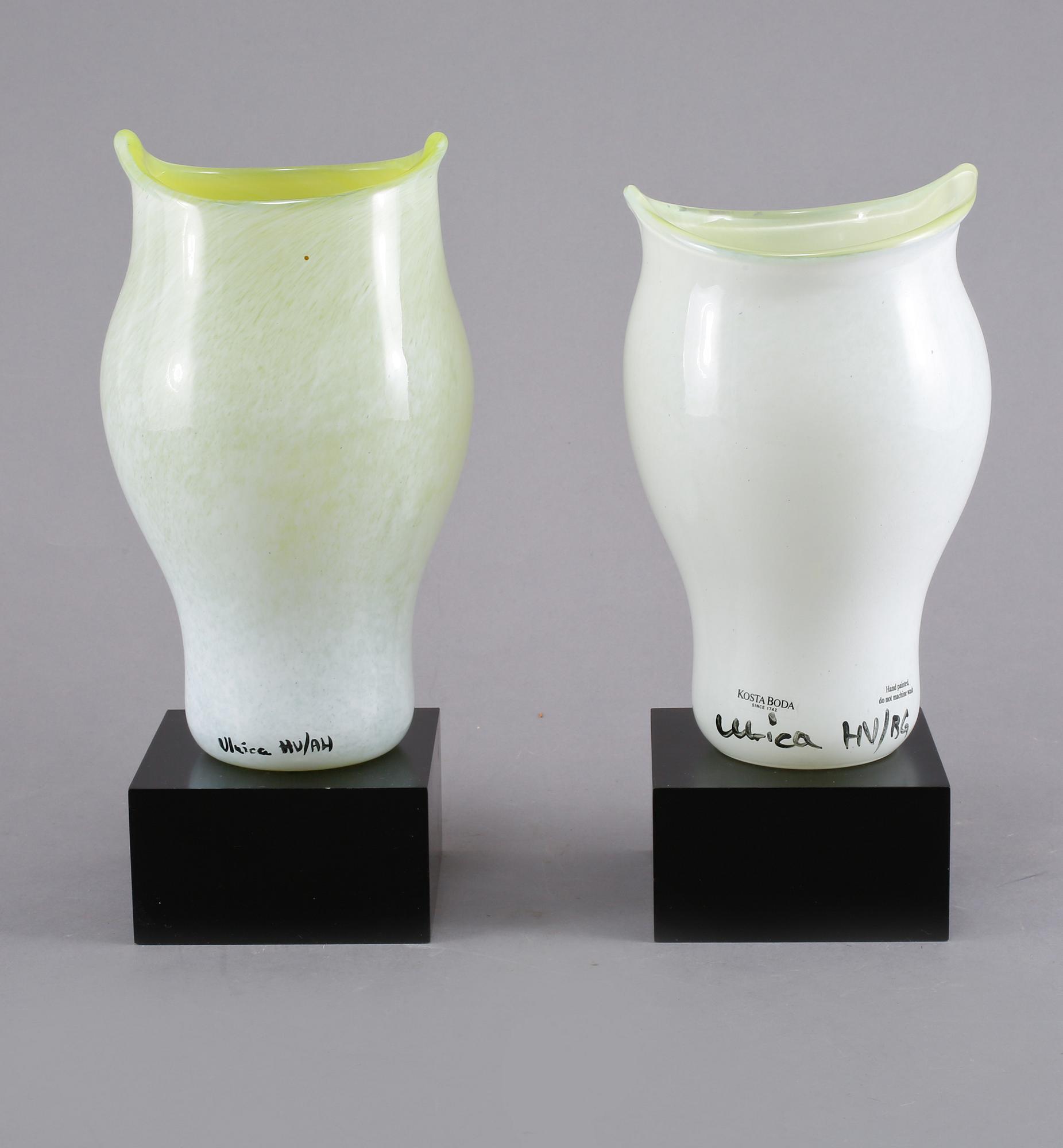 VASER, ett par, glas, Ulrica Hydman-Vallien, Kosta Boda, 1900-talets slut.