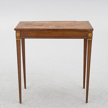 A late Gustavian table, circa 1800.
