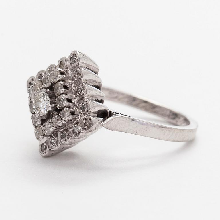 Ring, brilliant and 8/8 cut diamonds, 14K white gold.