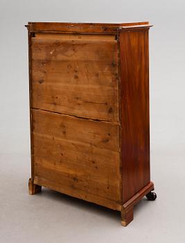 CHIFFONJÉ, 1800-talets andra hälft.