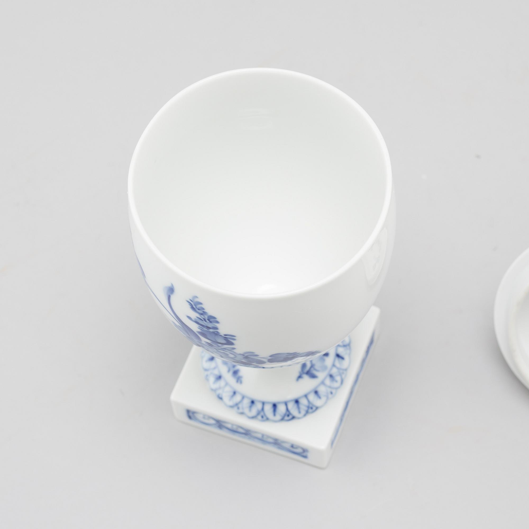 LOCKURNA, porslin, "Blå Blomst", Royal Copenhagen, Danmark, 1900-talets treje kvartal.