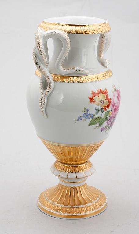 VAS, porslin, Meissen, 1900-tal.