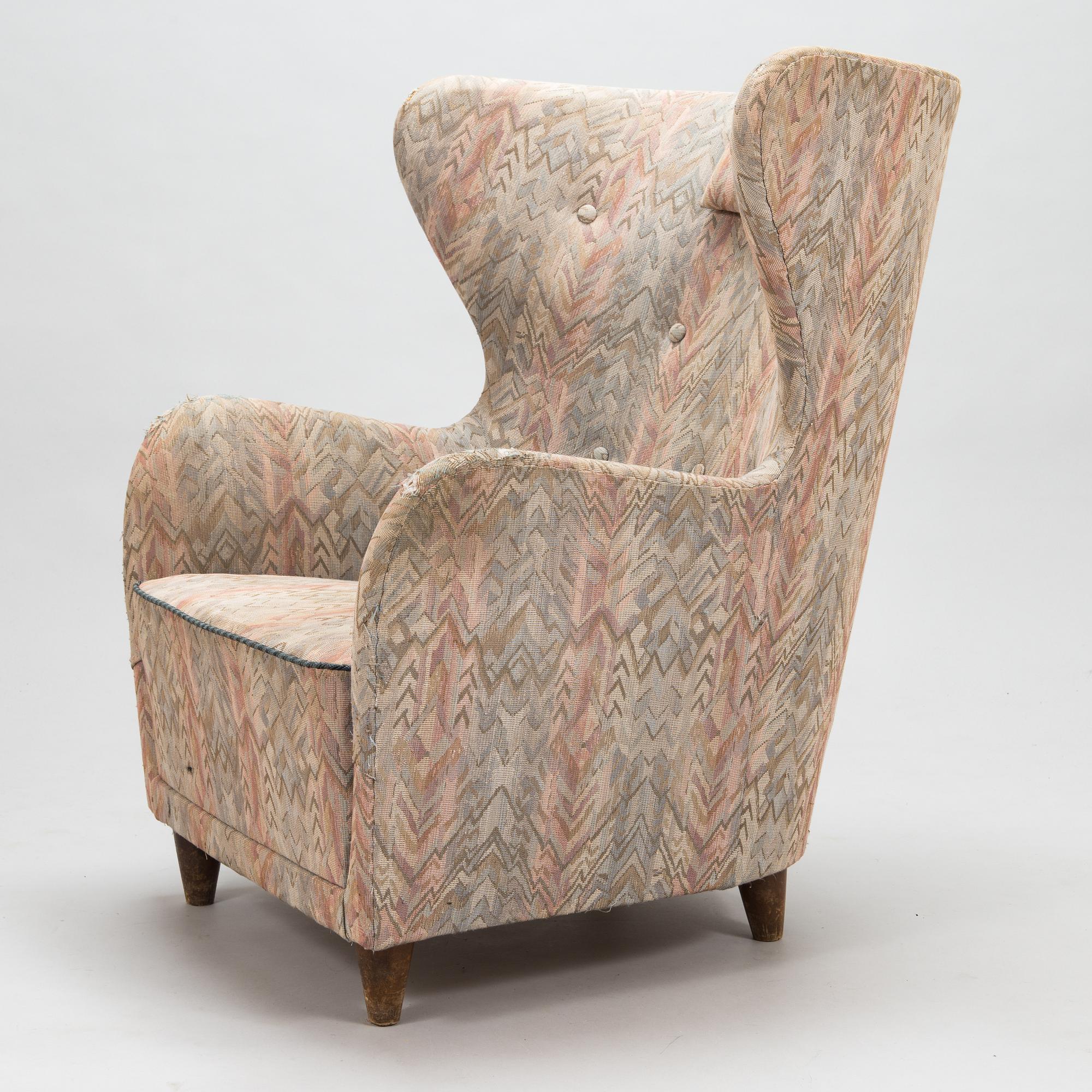 A mid-20th century armchair.
