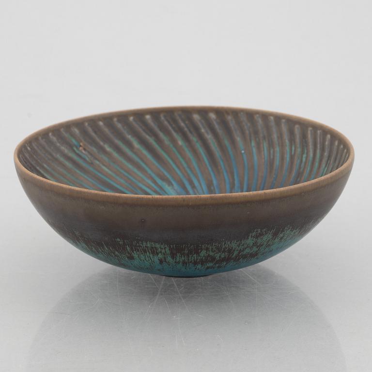 Stig Lindberg, a stoneware bowl, Gustavsbergs studio, Sweden 1958-59.