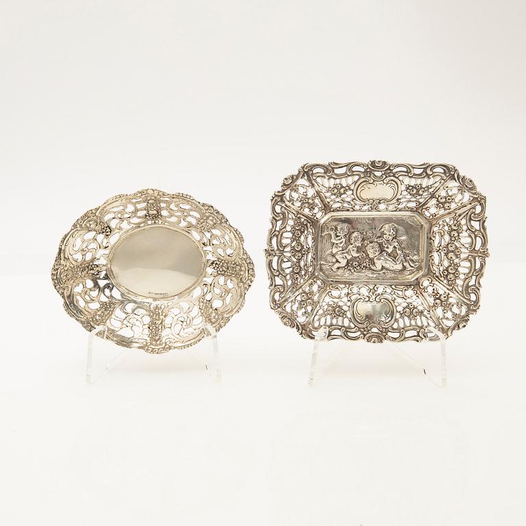 Fat/ Bowls, 7 pieces, silver, 20th century.