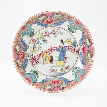 Plates, 2 pieces from the Qing Dynasty and Kangxi period (1662-1722) porcelain.