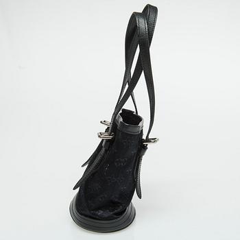 VÄSKA, "Satin Mini Bucket", Louis Vuitton.