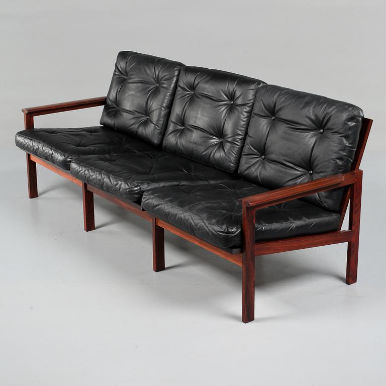 SOFFA, "Capella", Illum Wikkelsø, N Eilersen, 1900-talets andra hälft.