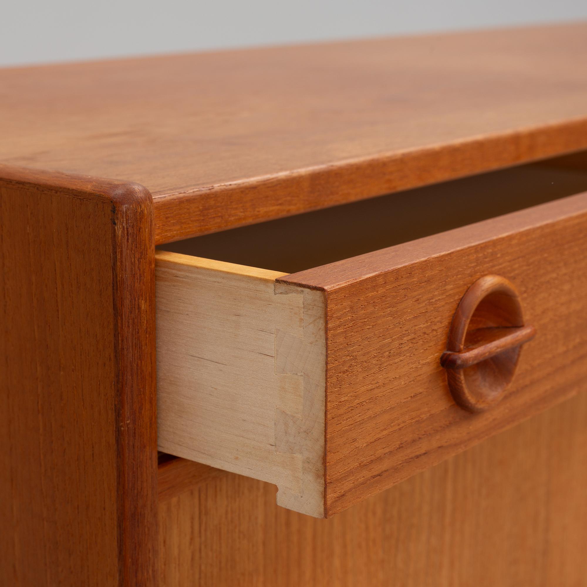 Sideboard, Ulferts, Tibro, 1900-talets andra hälft.