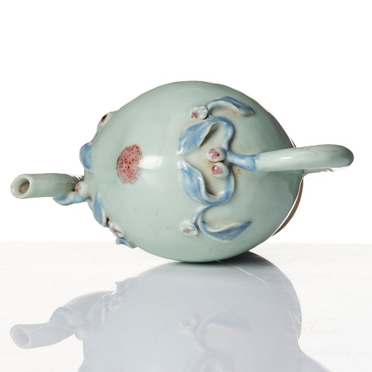Cadogankanna, porslin. Qingdynastin, 1800-tal.