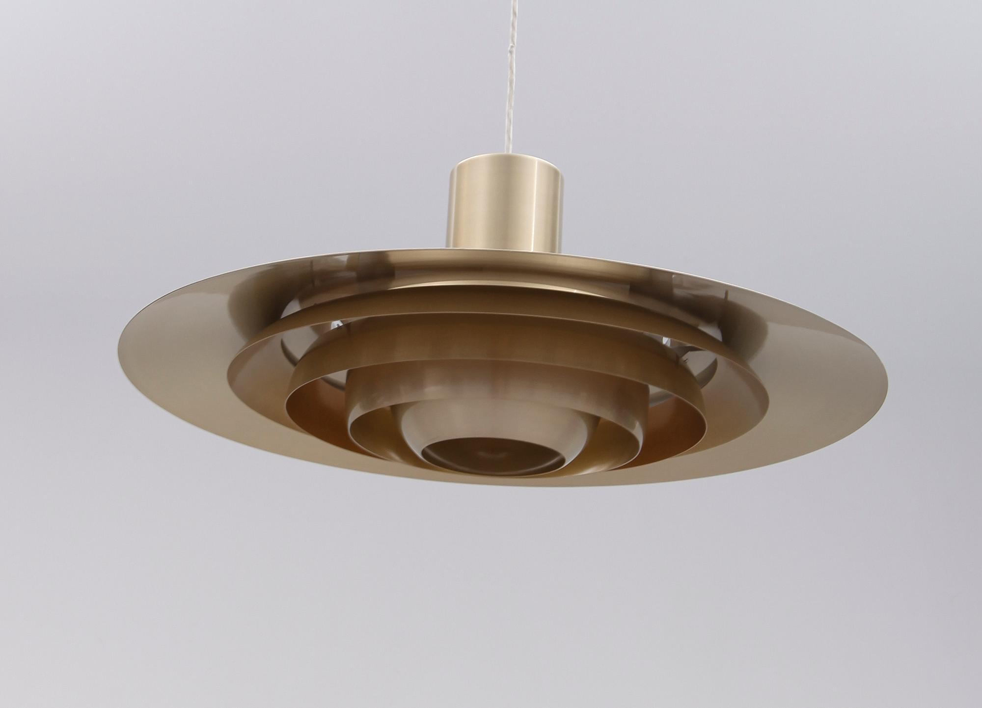 TAKLAMPA, Preben Fabricius & Jörgen Kastholm, Nordisk Solar Kompagni, formgiven 1963.