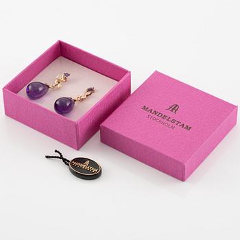 Earrings, Mandelstam, 18K gold with cabochon-cut amethysts, drop-cut amethysts, and brilliant-cut diamonds.