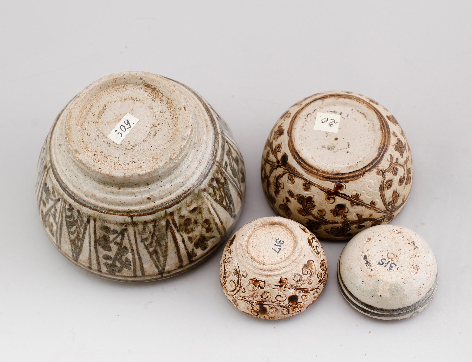 LOCKDOSOR, 4 st, stengods, Sawankholok, Thailand, 1400-tal.