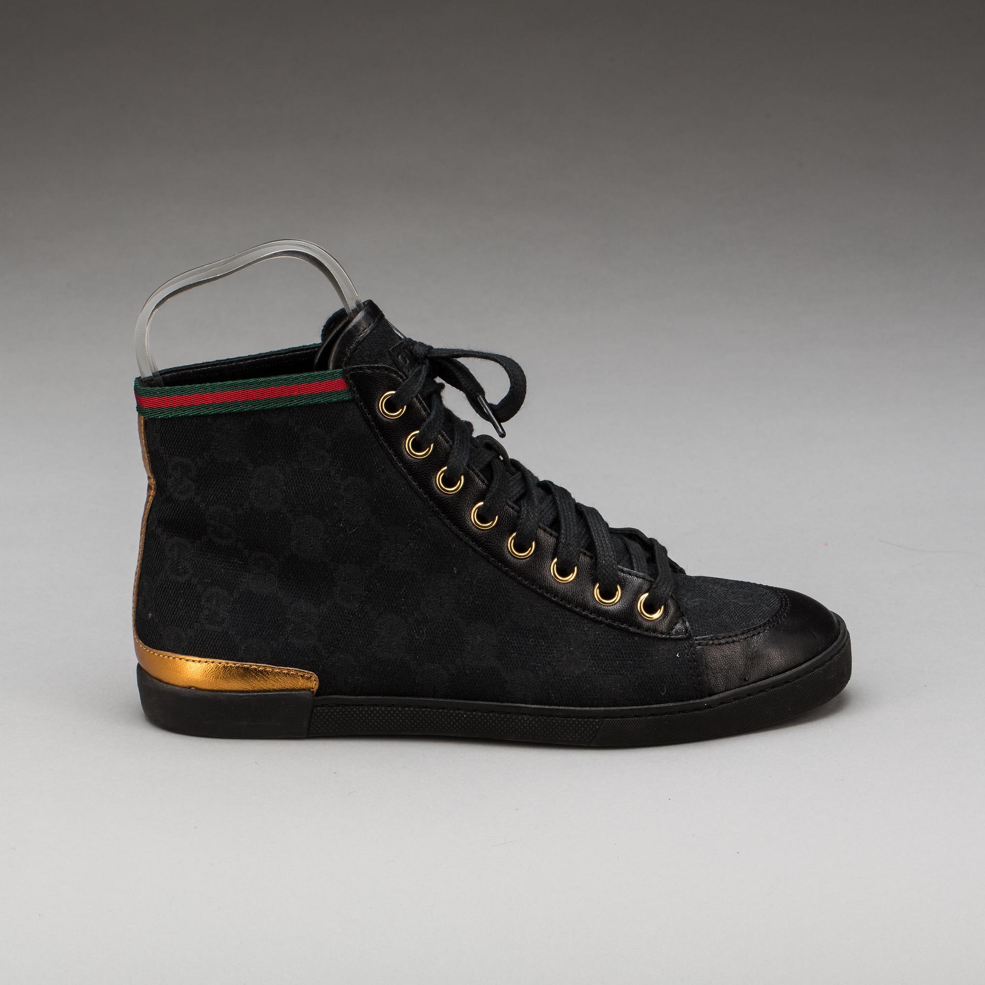 SKOR, GUCCI.