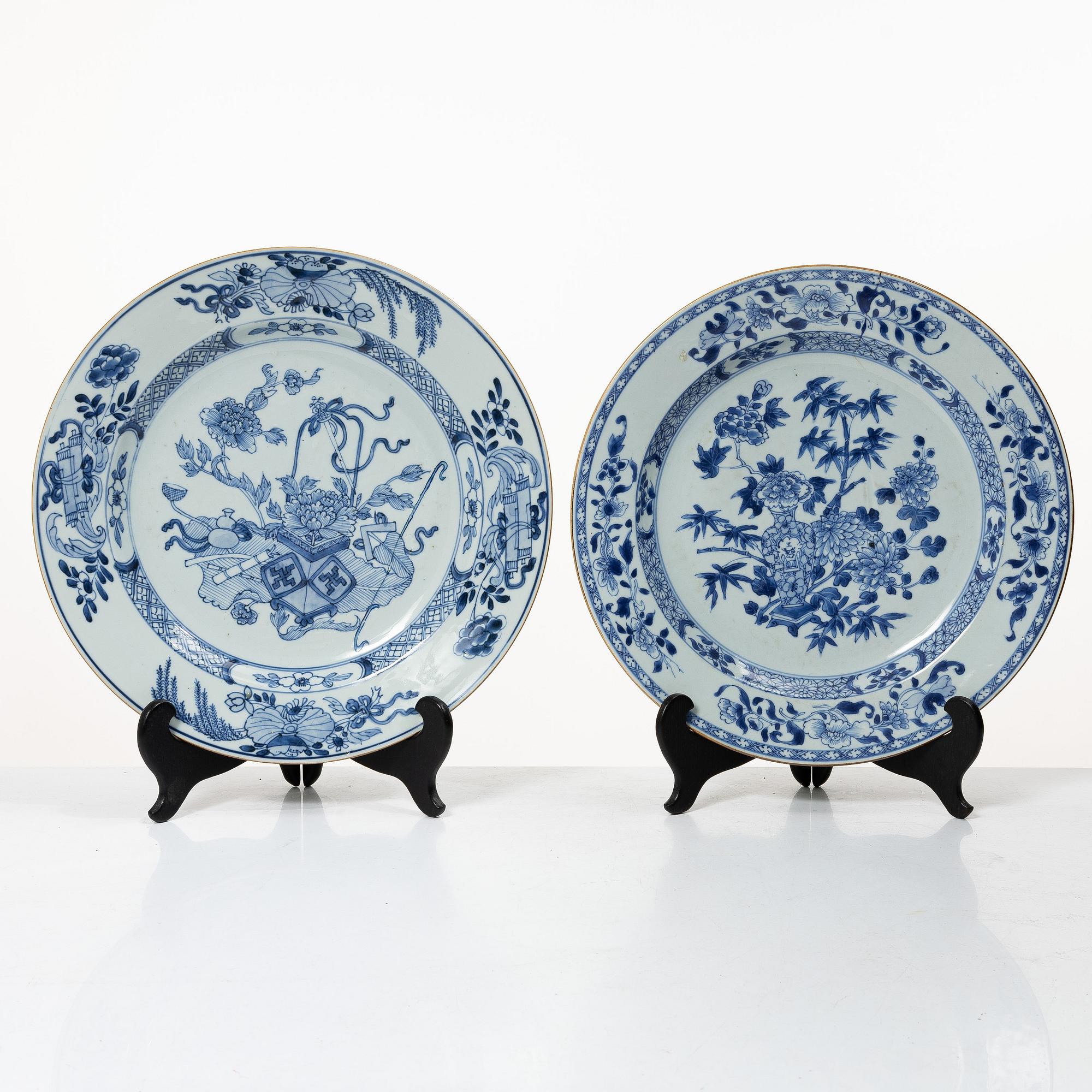 Fat, två stycken, kompaniporslin. Qingdynastin, 1700-tal.
