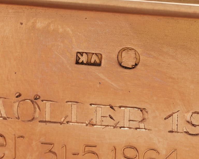 CIGARETTETUI, 14k guld, icke identifierad mästarstämpel, S:t Petersburg 1908-1917.