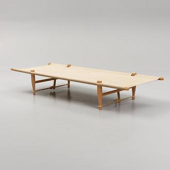 Ole Gjerløv-Knudsen, an "OGK" daybed, Skovshoved Møbelfabrik, Denmark, second half of 20th century.