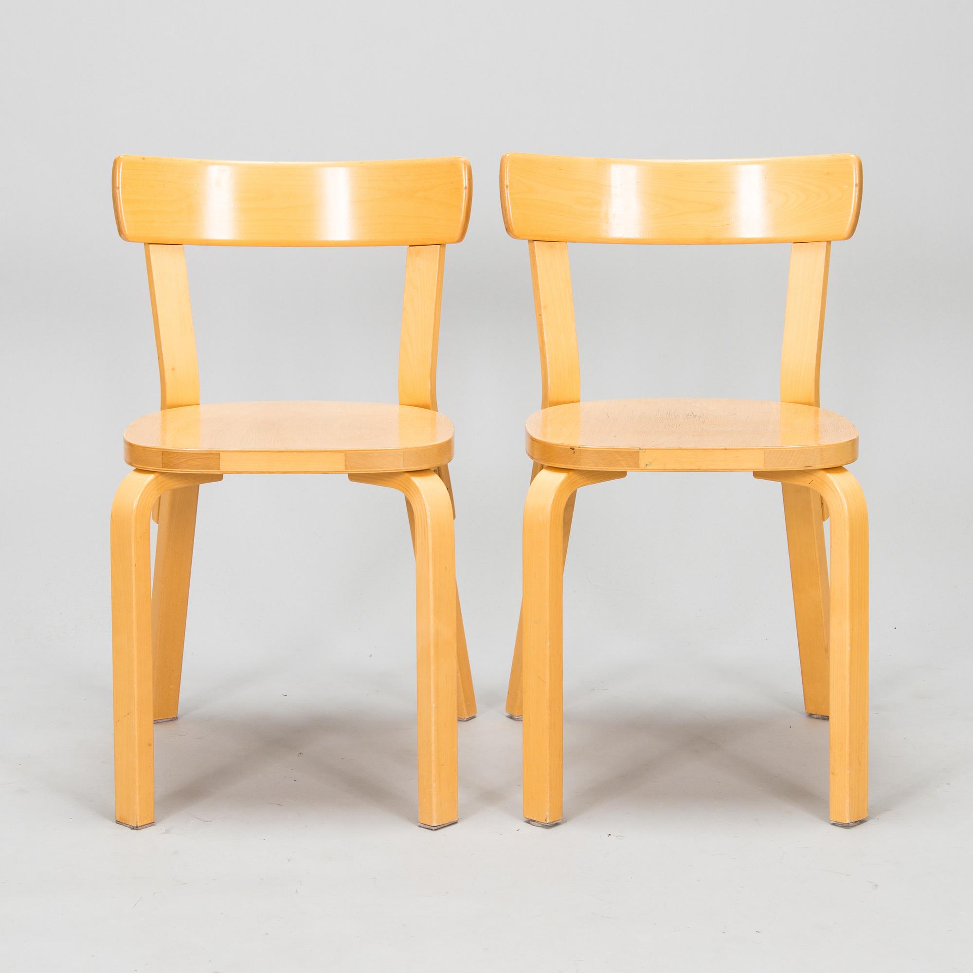 Alvar Aalto, tuoleja, 4 kpl, malli 69 Artek, 1900-luvun loppu.