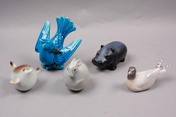 FIGURINER, 5 st, porslin, stengods, bla Nylund.