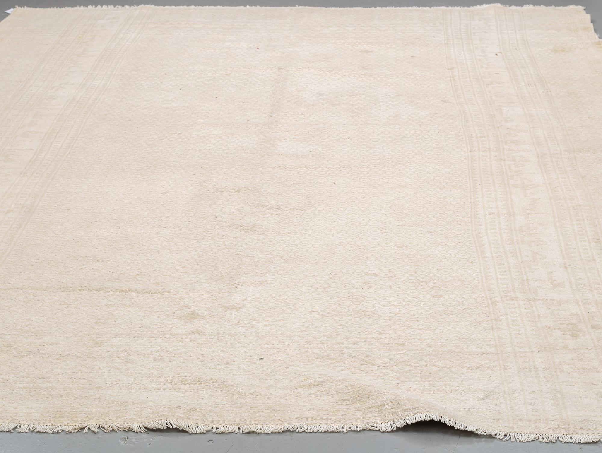 CARPET, ZILO. Flat weave. Cotton. 404 x 280 cm.