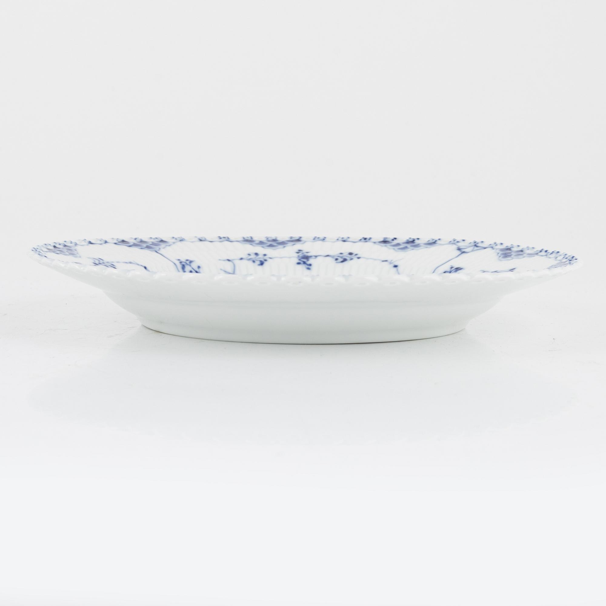 Royal Copenhagen, mattallrikar, 8 st, porslin, "Musselmalet Helblonde", Danmark.