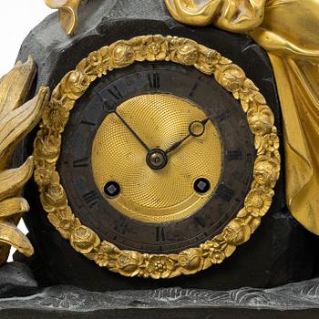 Table pendulum clock, Late Empire, 19th century.