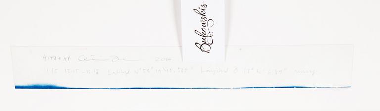 CECILIA ÖMALM KRAJCIKOVA, cyantopi, signerad Cecilia Ömalm, daterad 2016 och numrerad 4/50+AP med blyerts à tergo.