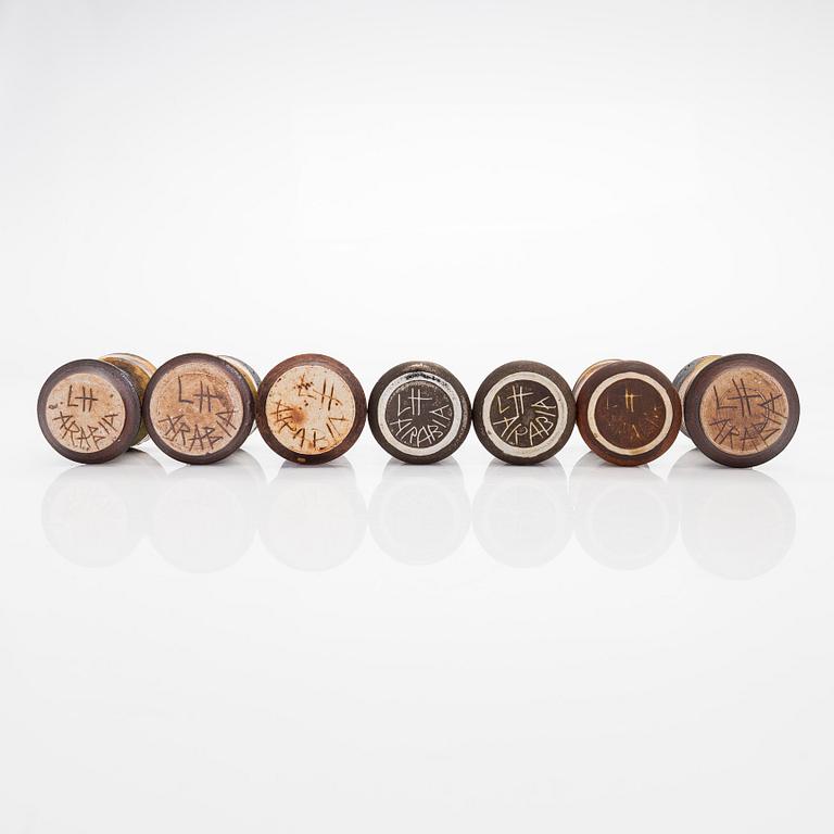 Liisa Hallamaa, munakuppeja, 7+3 kpl, kivitavaraa, signeerattu LH Arabia.