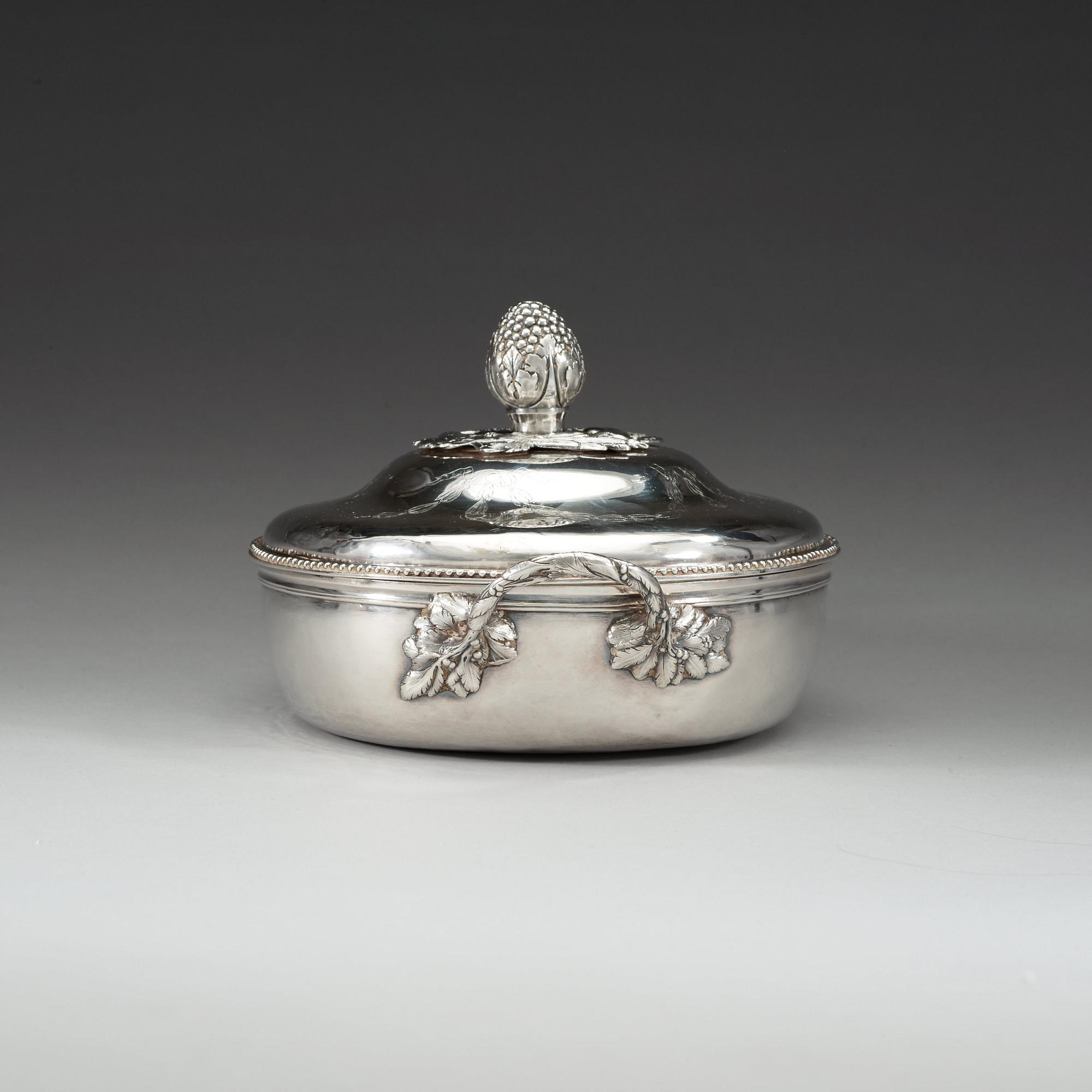 A French 18th century silver serving-dish, makers mark of Francois Corbie (Paris 1783).