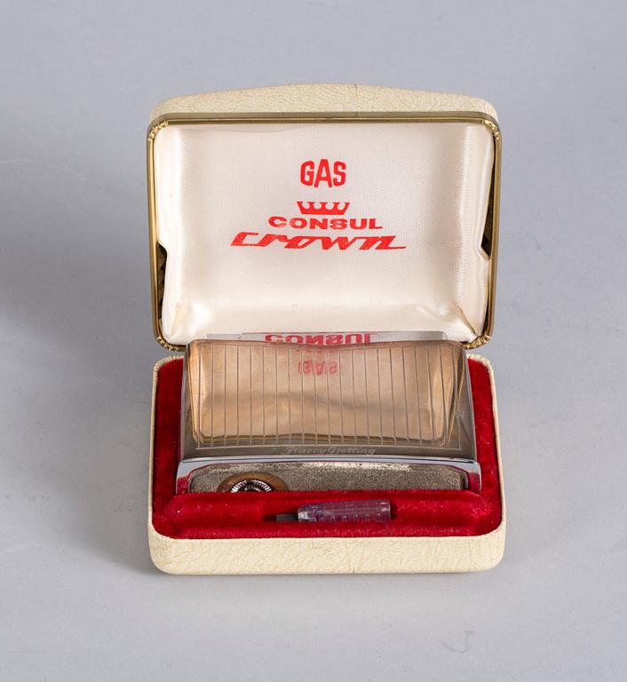 BORDSTÄNDARE,  sterling silver. "Consul Crown", design Sigvard Bernadotte.Georg Jensen.