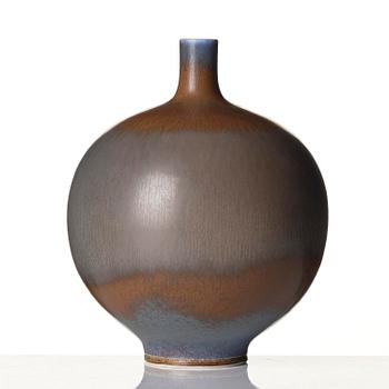Berndt Friberg, vase, stoneware, Gustavsberg Studio 1965.