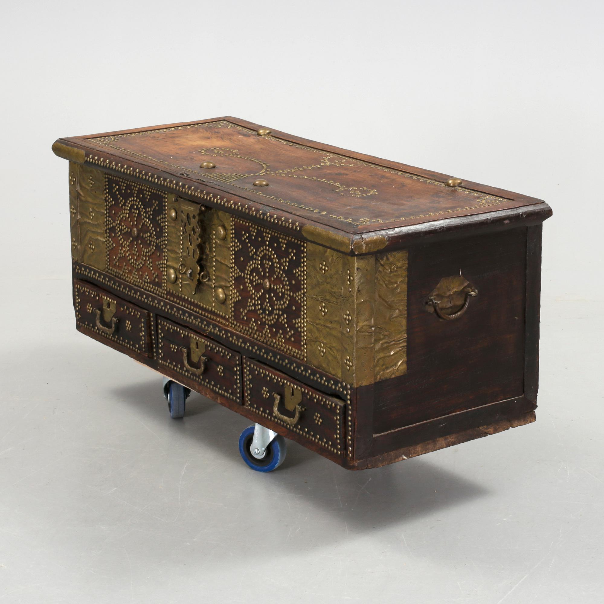 KISTA, troligen England, 1700-tal.