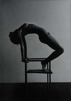 Björn Keller, "Naken på betongstol", 1983 (Nude on concrete chair).