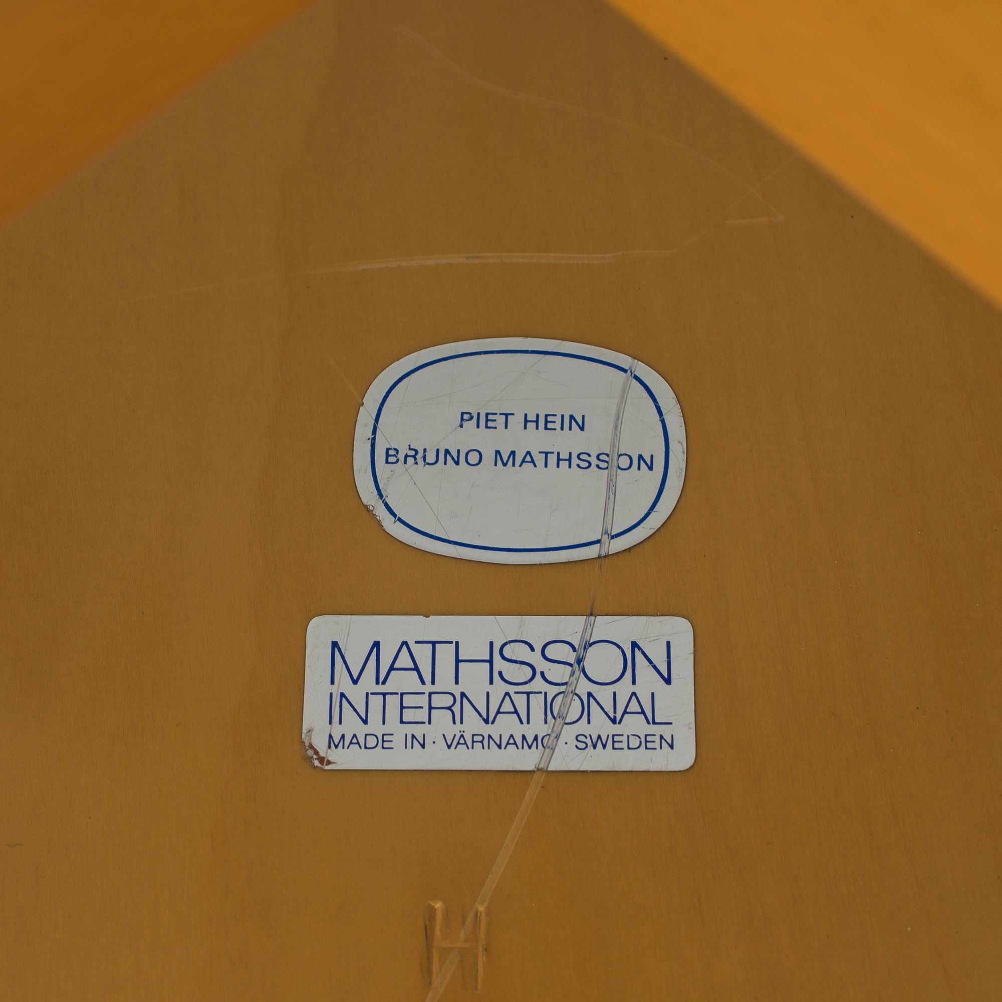SOFFBORD, Bruno Mathsson / Piet Hein, Mathsson International.