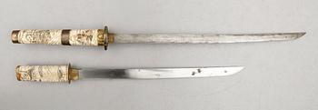 SVÄRD, 2 st, orientaliska, 1800-/1900-tal.