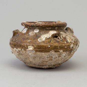 A brown glazed jar, Ming dynasty (1368-1644).