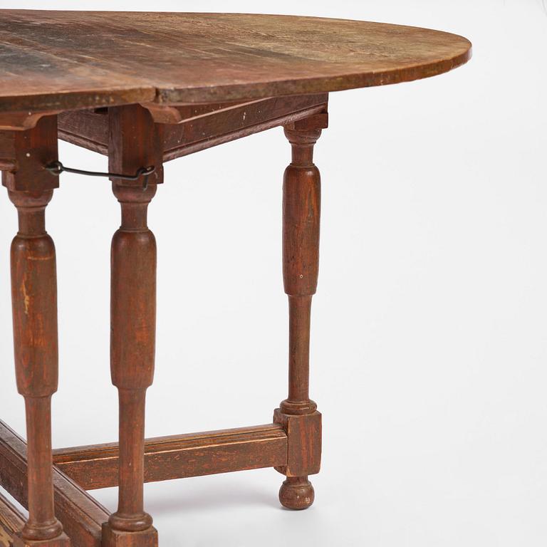 A Swedish D-end baroque dining table, early 18th century.