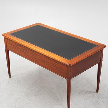 Skrivbord, Georgiansk stil, GR Möbler AB, Tibro, 1900-talets andra hälft.