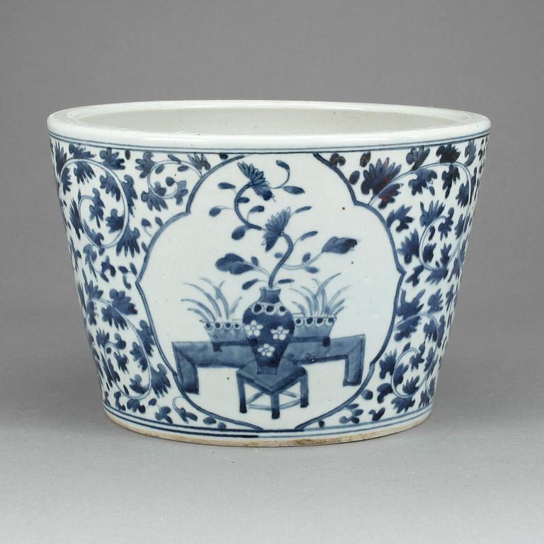 YTTERFODER, porslin, Kina, 1900-tal.