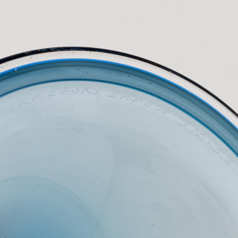 Nils Landberg, a 'Tulip' glass cup, Orrefors, Sweden 1950s.