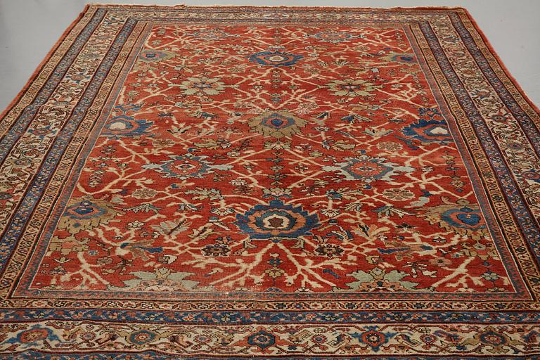 Matta, antik Mahal, Ziegler-mönster, ca 371,5-374,5 x 265-266 cm (samt en kortsida med lite slätväv).