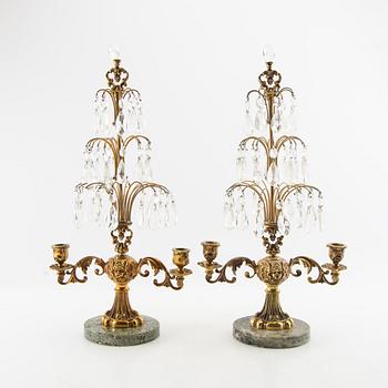 Bordslystrar ett par Rokoko-stil 1900-talets första hälft.