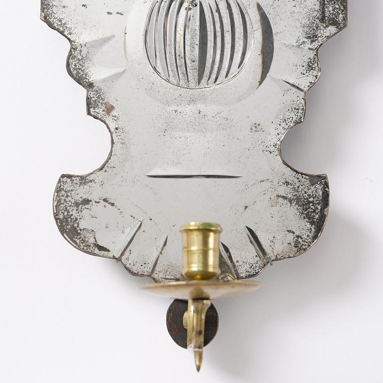 Spegellampetter, ett par, för ett ljus, omkring år 1900, Senbarockstil med delvis äldre delar.