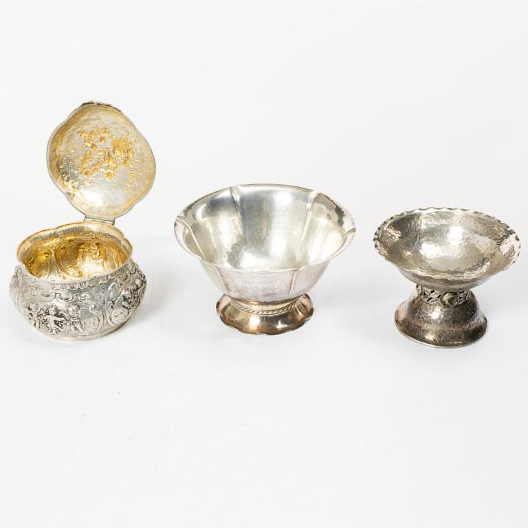 Skålar, 2 st, samt sockerskål, silver, Tyskland och Sverige.