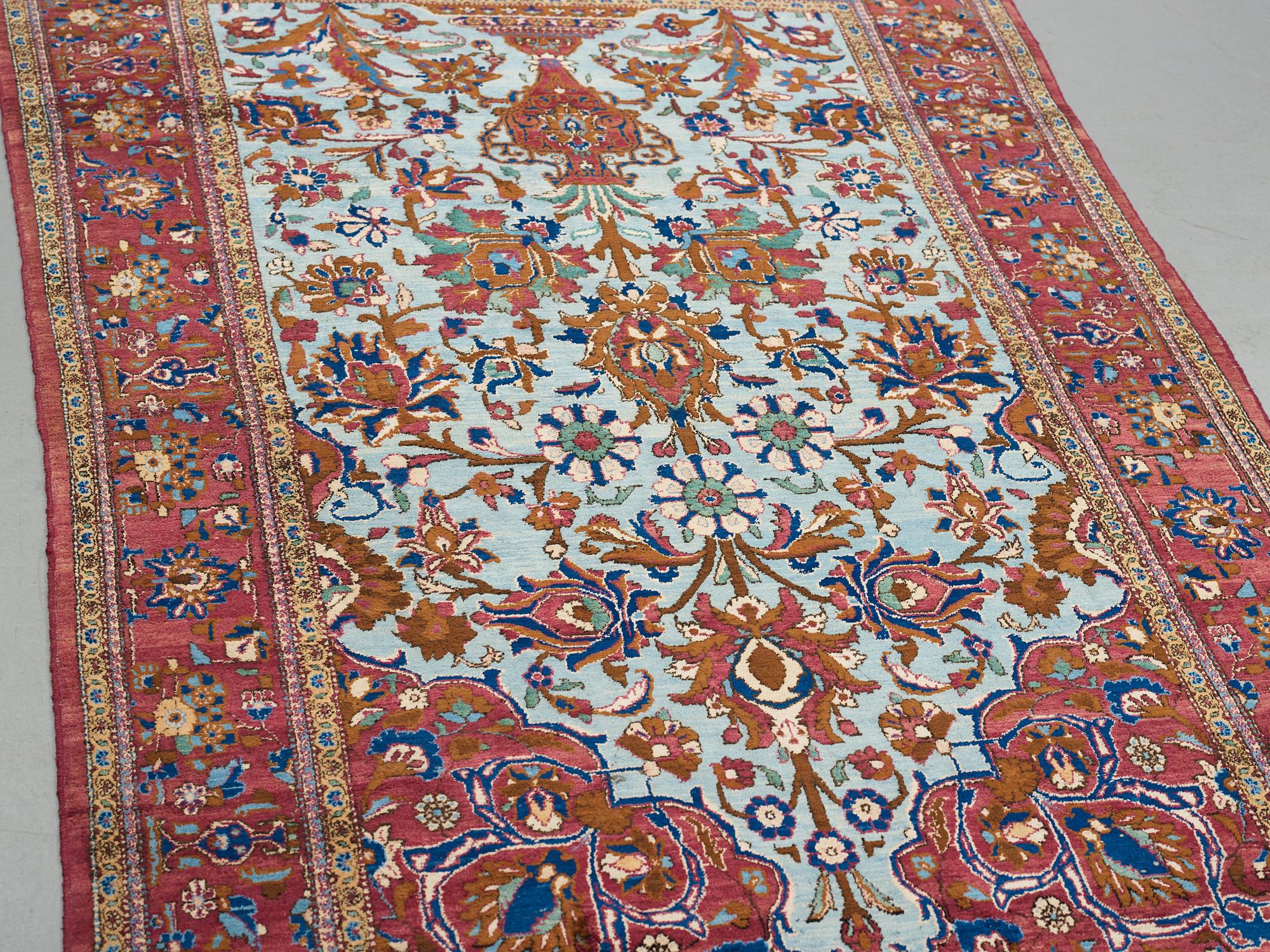 MATTA, semiantik silke Keshan, ca 201,5 x 122-130 cm.