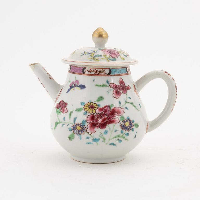 A famille rose tea pot with cover, Qing dynasty, Qianlong (1736-95).